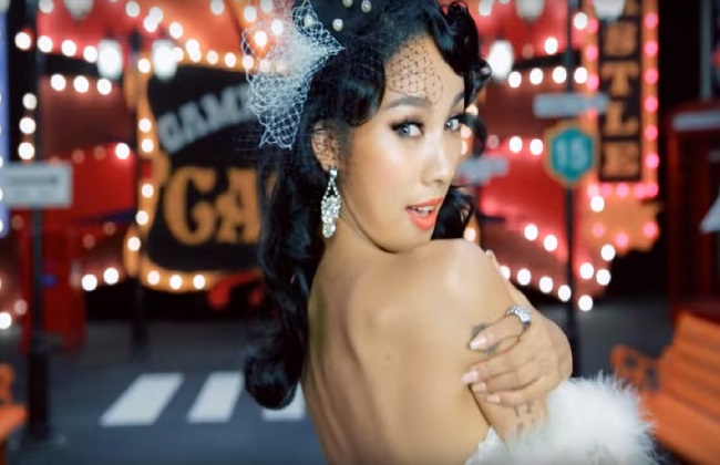  Lee Hyori - Going Crazy MV