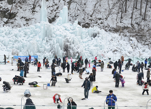 Cheongpyeong Snowflake Festival